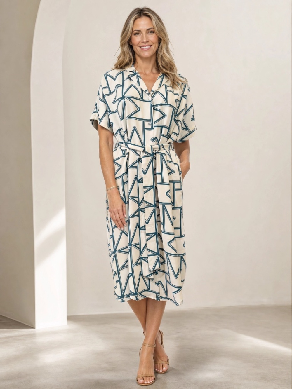 Marla Wynne Belted Shirt Dress Medium NWOT Ivory Blue Geometric Print Duster